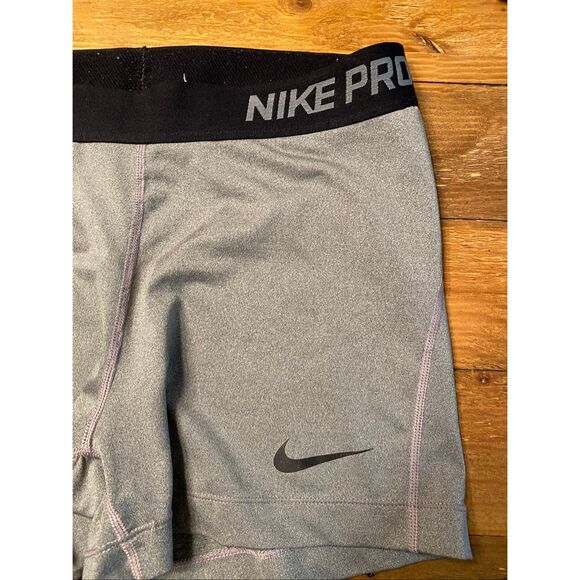 Nike Pro Large black grey shorts women’s - Picture 2 of 5